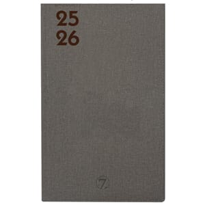 7.SANS DATUM 2025/2026 GRÅ 8,7x15,3 CM